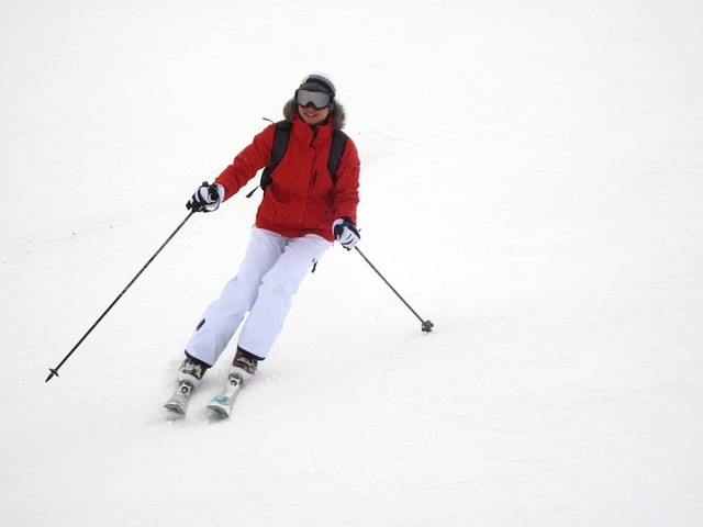 žena na lyžích.jpg